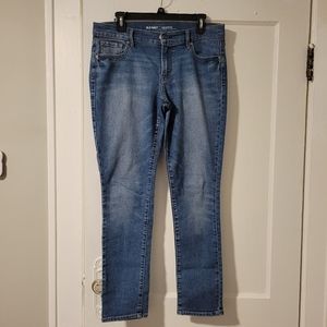 Old Navy Orginial Mid-Rise Light Wash Straight Jean 8 Short